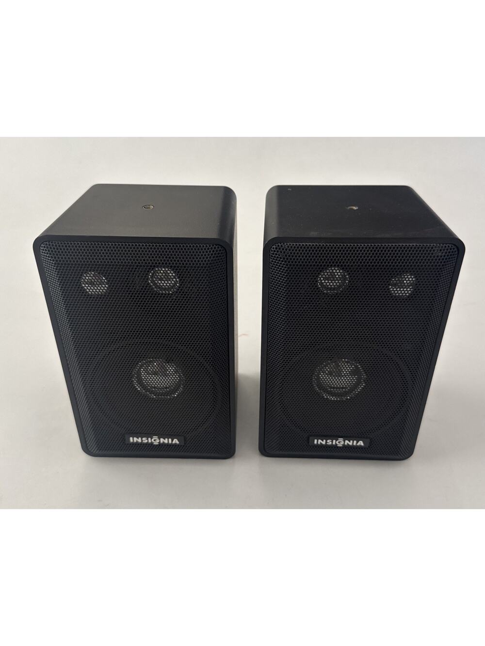 Insignia 3-Way Speakers Stereo Surround Sound Indoor/Outdoor